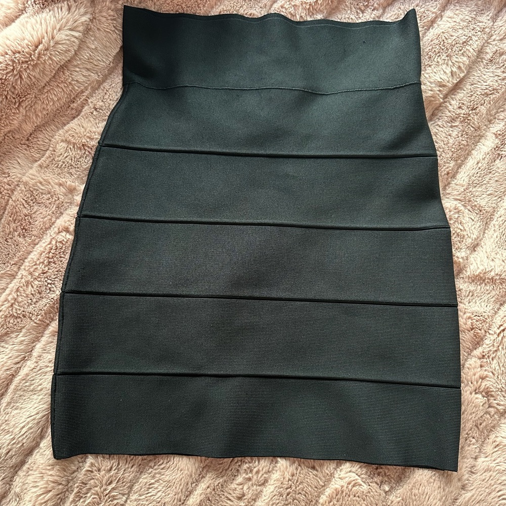 BCBG Max Adria Black Bandage Skirt (XS)